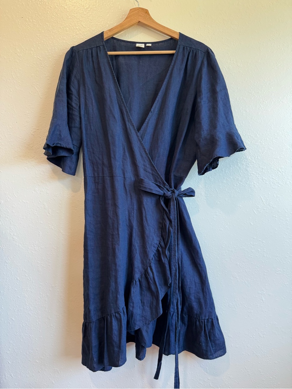 GAP 100% Linen Navy Wrap Midi Dress with Ruffle Trim